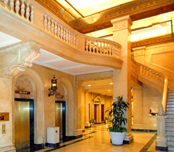 _0001_office lobby